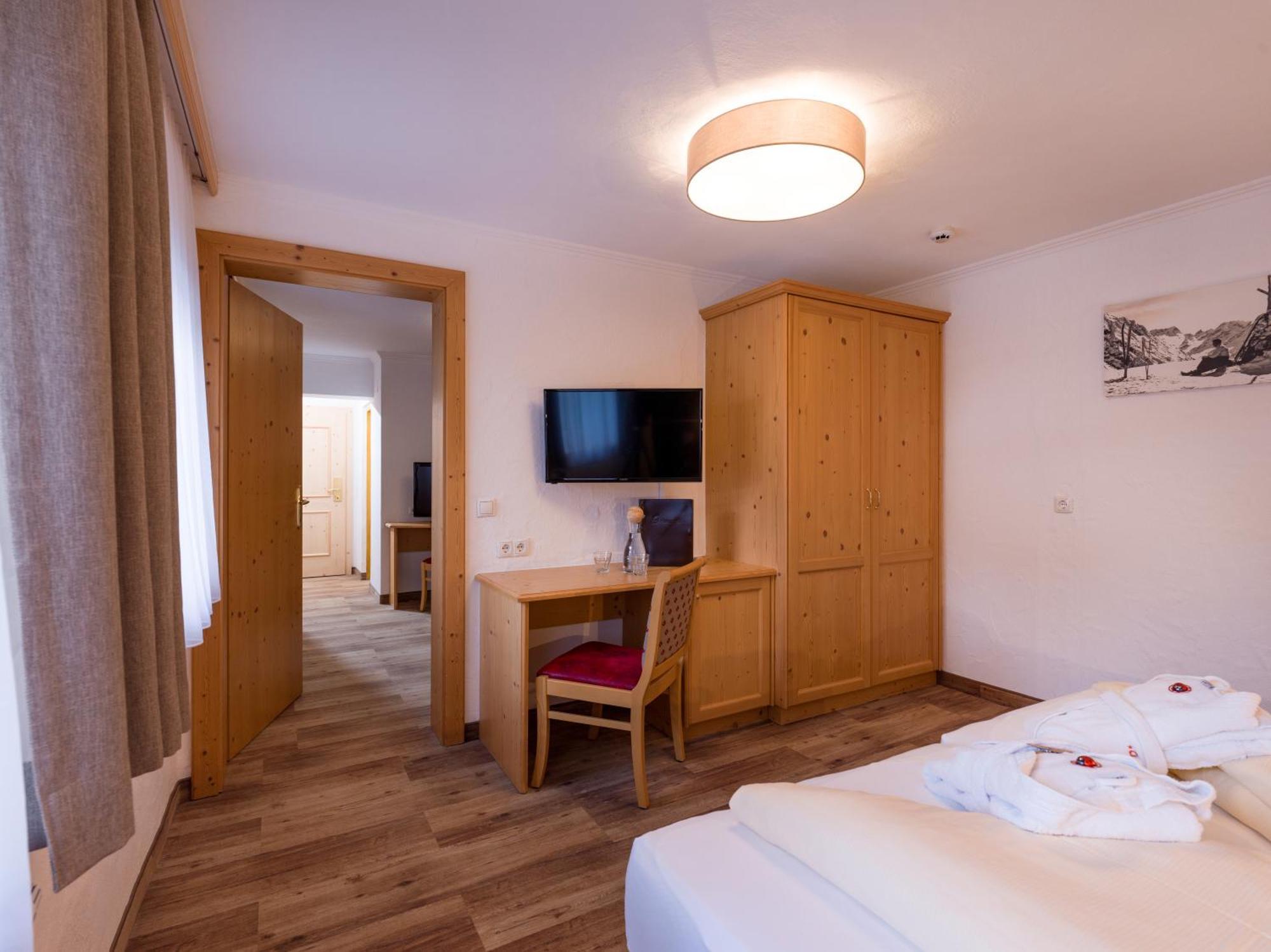 Hotel Glockenstuhl Герлос Екстер'єр фото